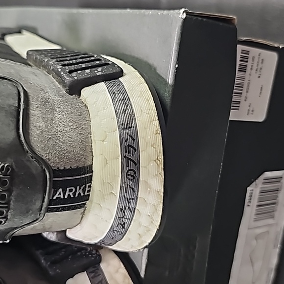 Adidas NMD R1 men's shoes 10.5 - Picture 3 of 5